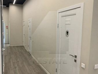 Аренда презентабельного офиса с отд. входом, м.Аэропорт.