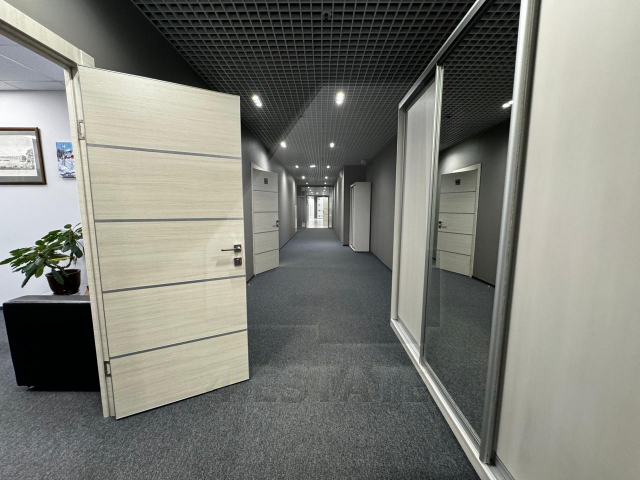 Бизнес-центр "Парк Победы", м.Парк победы.