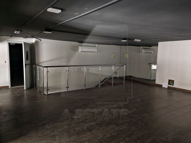 Аренда торгового помещения м. Смоленская.