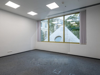 Аренда помещений в представительскомом бизнес-центре Премиум класса «Романов Двор» (Romanov Dvor), м. Арбатская.