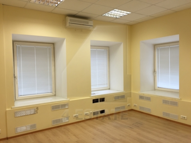 Продажа презентабельного здания, м.Красносельская.