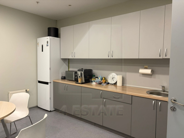 Аренда офиса в бизнес-центре класса В+ "Новинский", м.Смоленская.