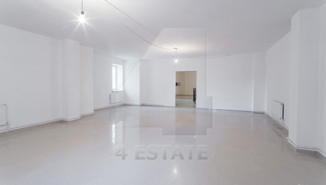 Реконструированный особняк класса В+, м.Чистые пруды.