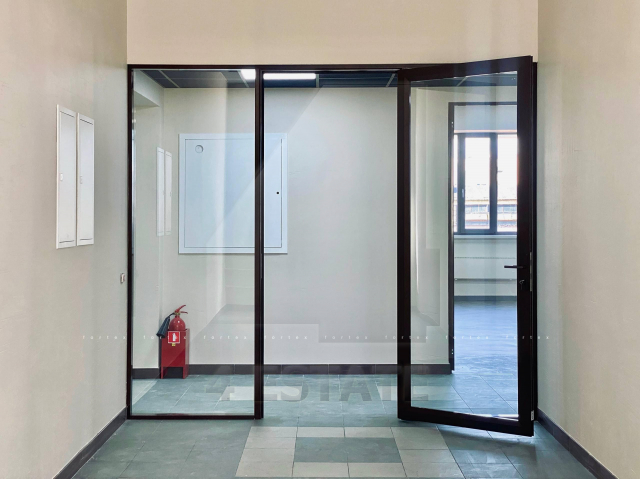 Аренда офисов в бизнес центре класса В+, м. Белорусская.