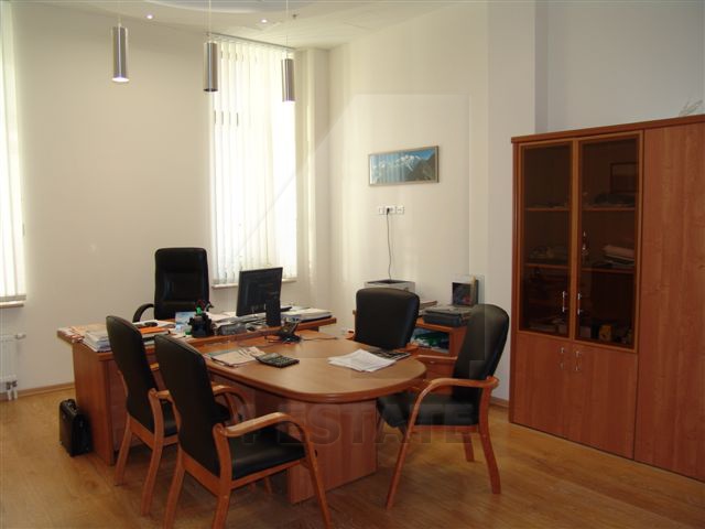 Аренда офисов в бизнес-центре класса А+ "Ноев ковчег", м. Китай город.