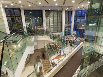 Аренда помещений в представительскомом бизнес-центре Премиум класса «Романов Двор» (Romanov Dvor), м. Арбатская.