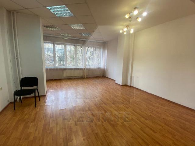 Офисное помещение с отдельным входом, м.Кутузовская.