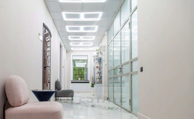 Аренда особняка класса В+, м.Баррикадная.