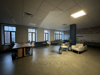 Бизнес-центр «Кустос LOFT».м.Цветной бульвар