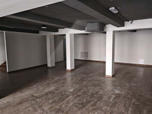 Аренда торгового помещения м. Смоленская.