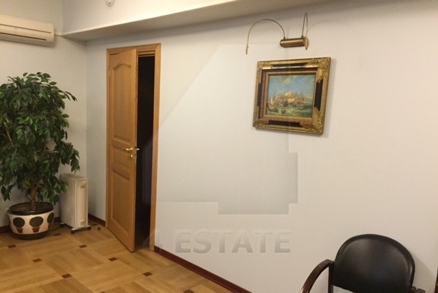 Аренда помещения свободного назначения, м.Баррикадная.