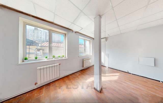 Торговая площадь с отд. входом (можно общепит), м.Добрынинская.