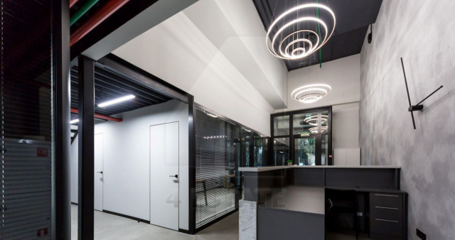 Аренда помещения с отдельным входом, м.Спортивная