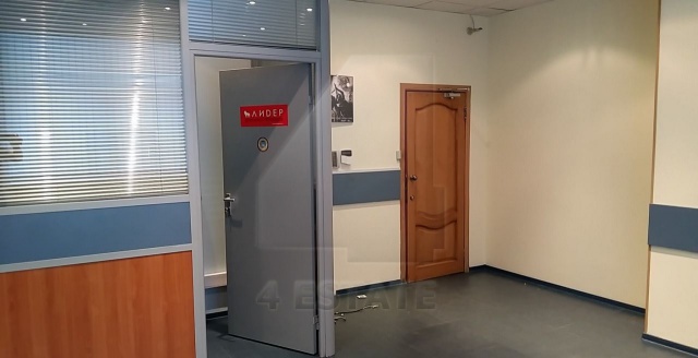 Торговое помещение(можно банк), м.Бауманская.