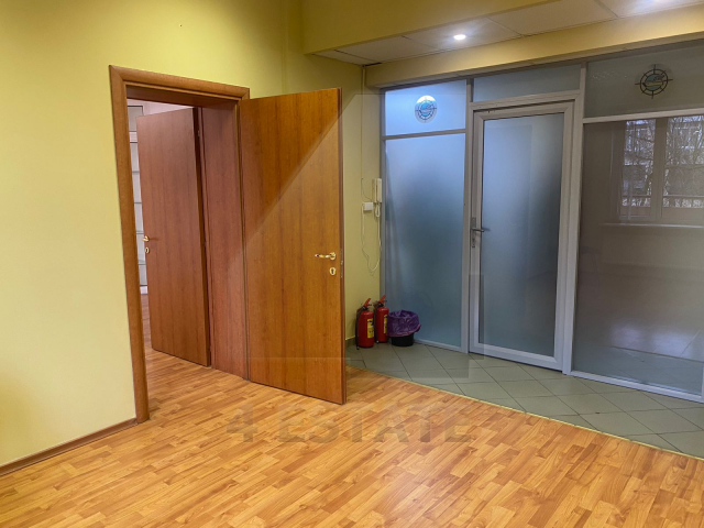 Офисное помещение с отдельным входом, м.Кутузовская.