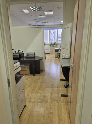 Аренда офисов в бизнес центр класса В+, м.Бауманская.