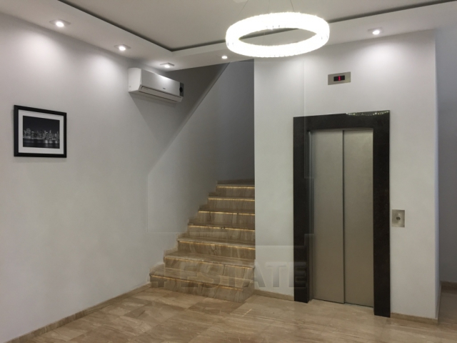 Реконструированный особняк на продажу, м.Курская.