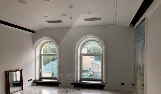 Аренда особняка класса В+, м.Баррикадная.