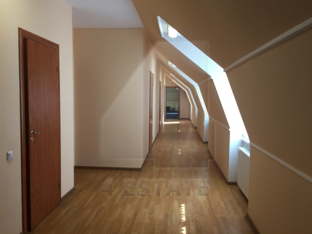 Продажа презентабельного особняка(можно банк), м.Цветной б-р.