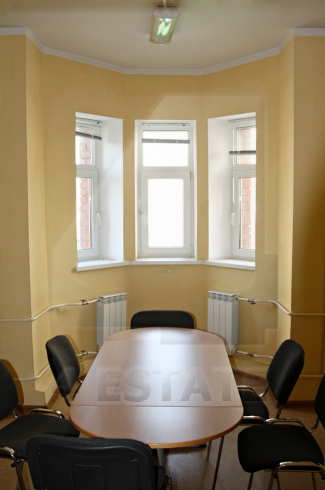 Продажа презентабельного особняка класса В+, м.Римская. 