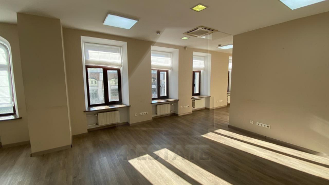 Аренда офисов в бизнес центре класса А, м.Полянка.