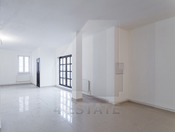 Реконструированный особняк класса В+, м.Чистые пруды.