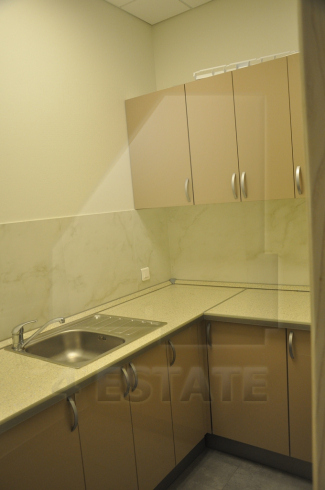 Офисное помещение с отд. входом в новом ЖК, м.Молодежная.