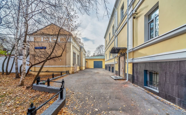 Презентабельный особняк класса В+, м.Смоленская.