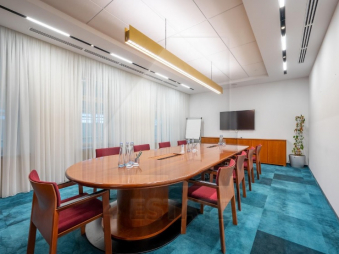 Аренда помещений в представительскомом бизнес-центре Премиум класса «Романов Двор» (Romanov Dvor), м. Арбатская.