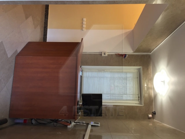 Продажа презентабельного здания, м.Красносельская.