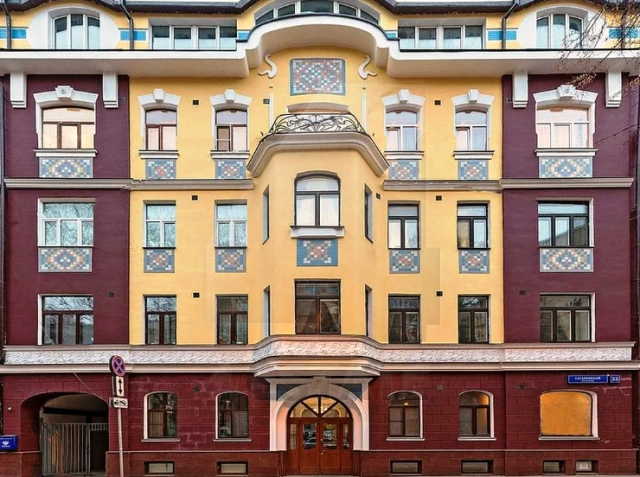 АРЕНДА ПОМЕЩЕНИЯ В ЖИЛОМ ДОМЕ, М.кРОПОТКИНСКАЯ