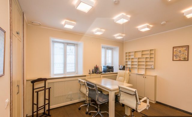 Продажа презентабельного особняка под любые виды деятельности, м.Чистые пруды.