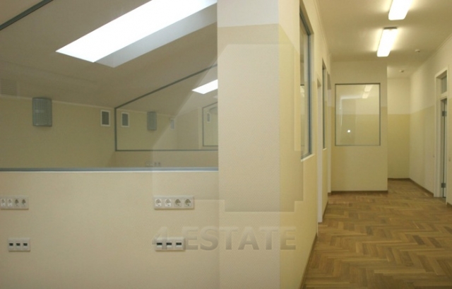 Продажа отреставрированного особняка, м. Киевская.