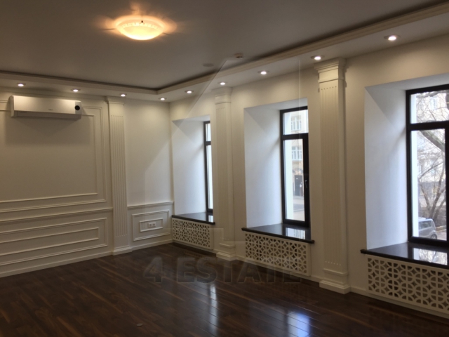 Реконструированный особняк на продажу, м.Курская.