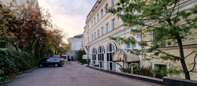 Продажа презентабельного особняка класса В+, м.Трубная.