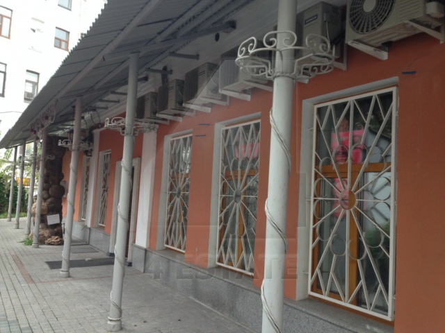 Аренда презентабельного особняка класса В+, м.Чистые пруды.