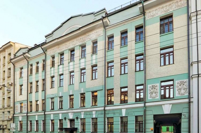 Презентабельный офис с отдельным входом и мебелью, м.Арбатская.