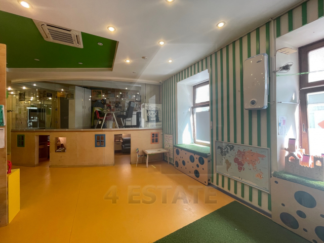 Продажа помещения с отдельным входом в особняке класса А, м.Арбатская.