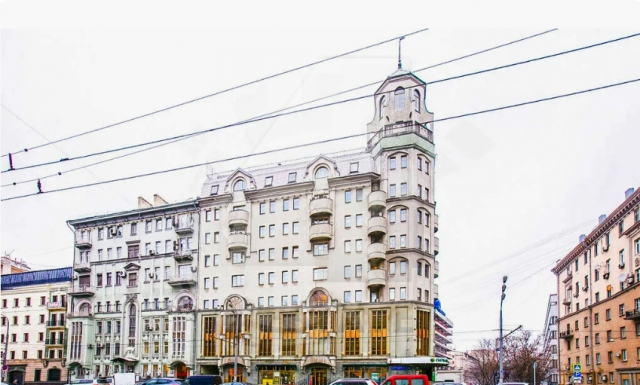 Аренда офиса в презентабельном бизнес центре, м.Маяковская.