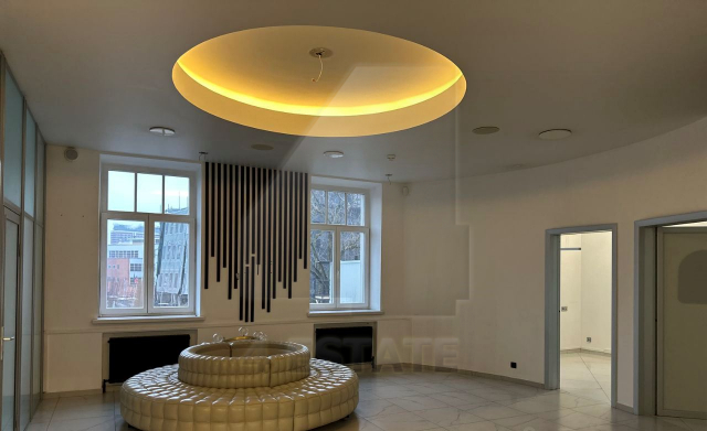 Аренда помещения под медицинский центр, м. Кропоткинская.