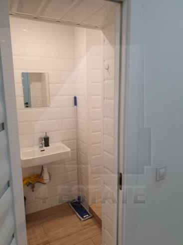 Помещение с отдельным входом, м.Курская.