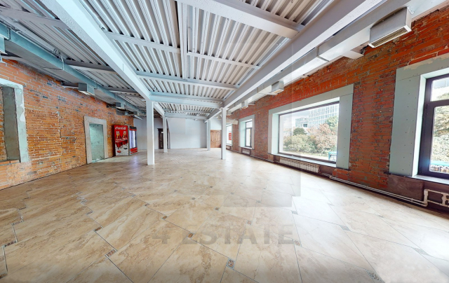 Торговая площадь с отд. входом (можно общепит), м.Добрынинская.