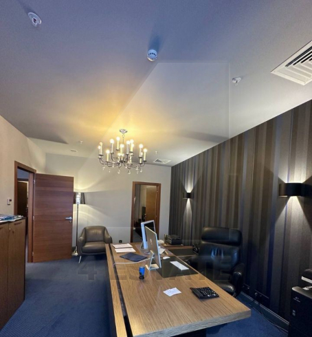 Аренда VIP офисов в бизнес центре класса А, м.Спортивная.