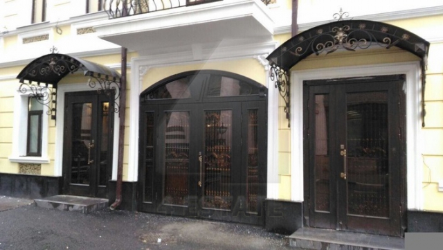 Реконструированный особняк на продажу, м.Курская.