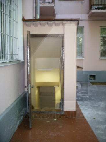 Продажа офисного помещения в цоколе жилого дома, м. Смоленская