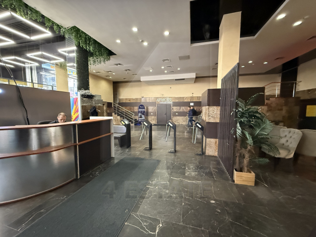 Продажа офиса в бизнес-центре класса В+, м.Бауманская.               