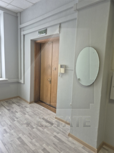 Офисное здание классса В, м. Улица 1905 г.