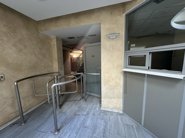 Предлагается на продажу презентабельный особняк класса А, м.Чистые пруды.