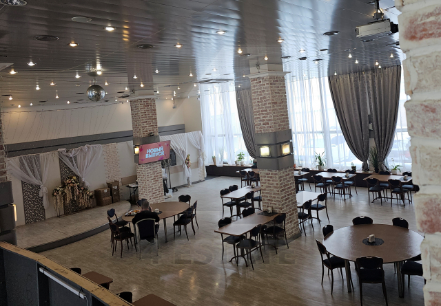 Офисное здание классса В, м. Улица 1905 г.