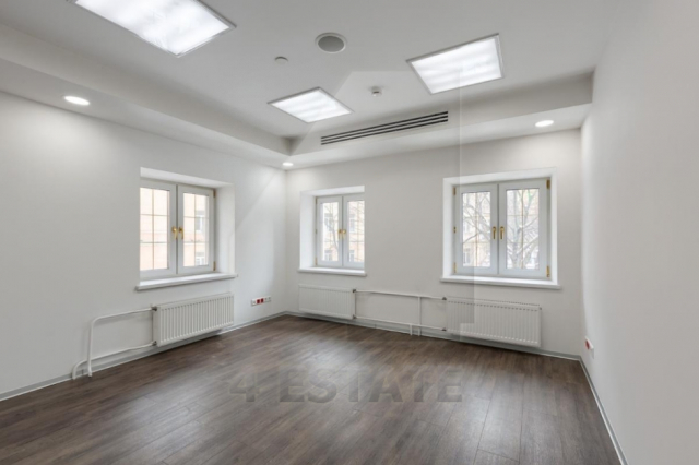 Исторический особняк класса А, м.Баррикадная.